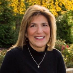 Meet your Posher, Cami